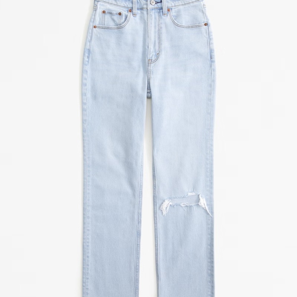 Abercrombie Curve Love Ultra High Rise Ankle Straight Jean 4 Short Light Wash